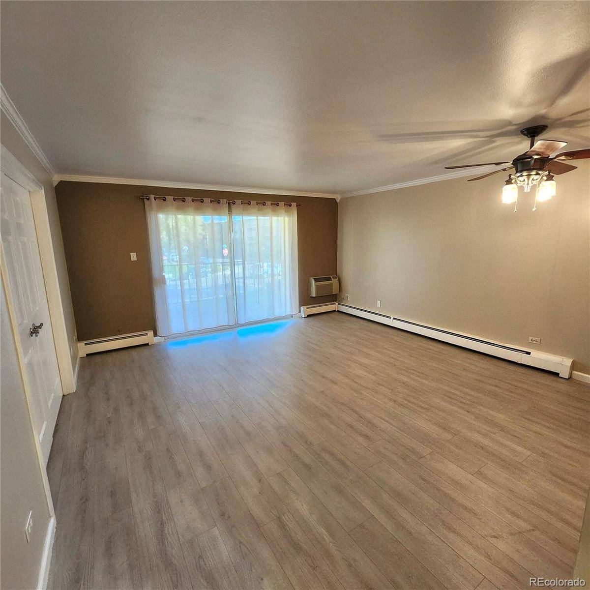755 S Clinton ST #6B, Denver, CO 80247