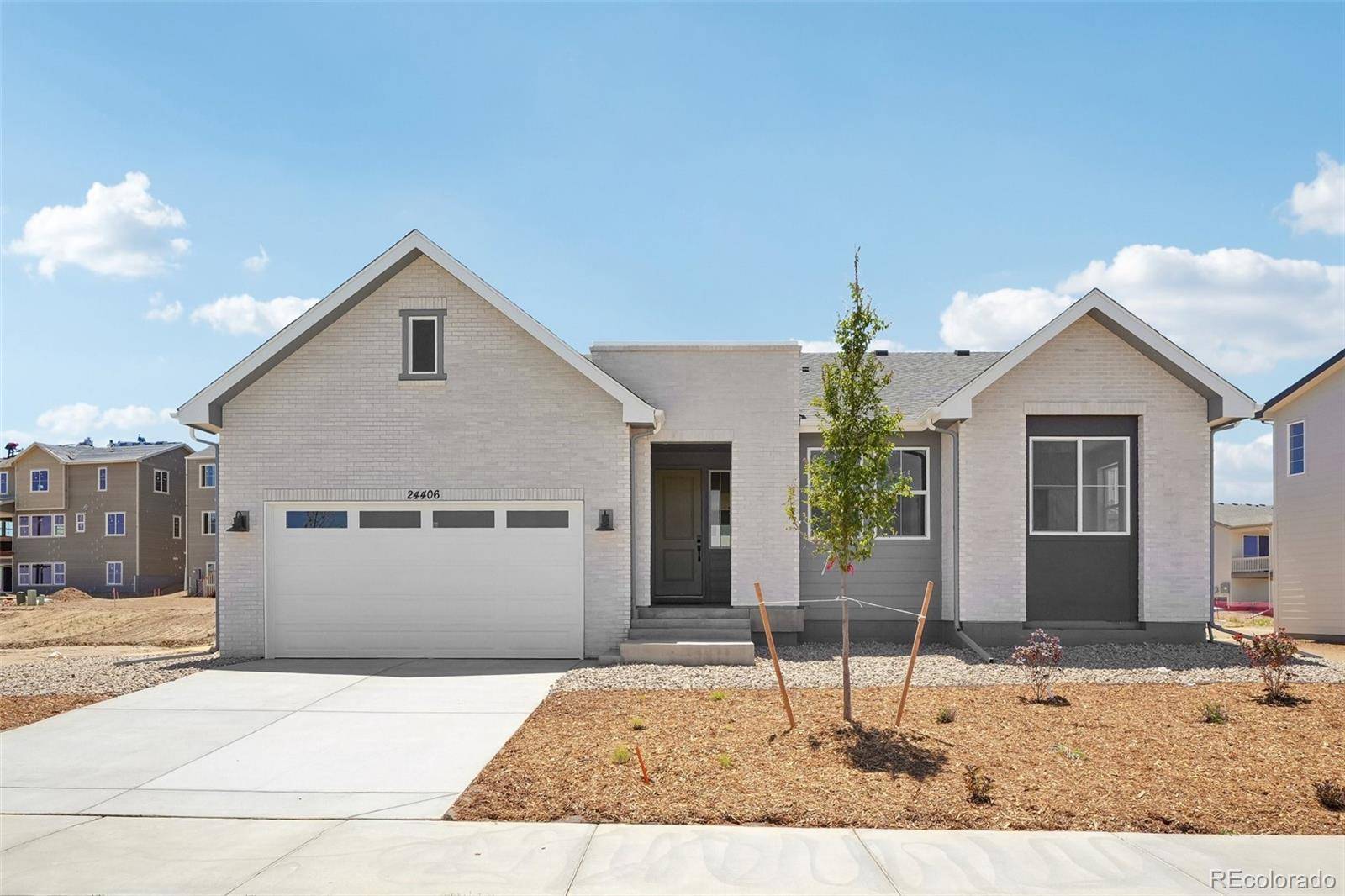 24406 E 35th DR, Aurora, CO 80019