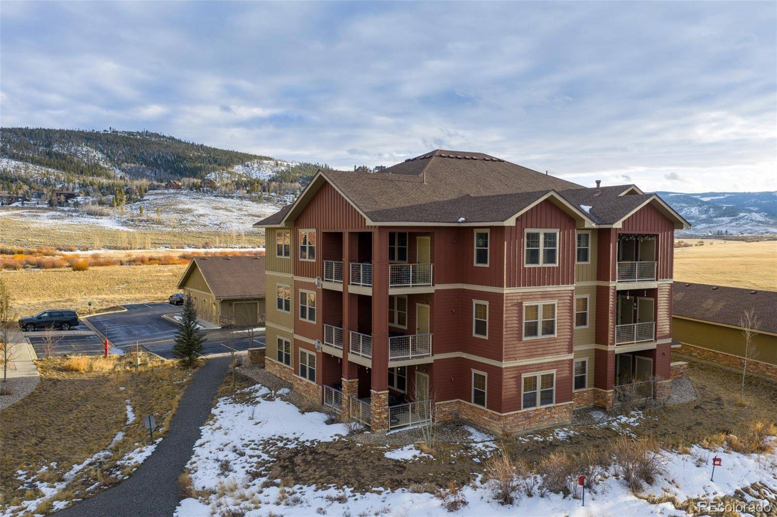 162 Village RD #303, Granby, CO 80446