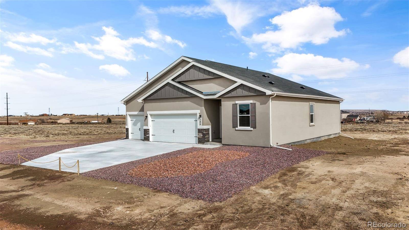 380 S Ashford DR, Pueblo, CO 81007