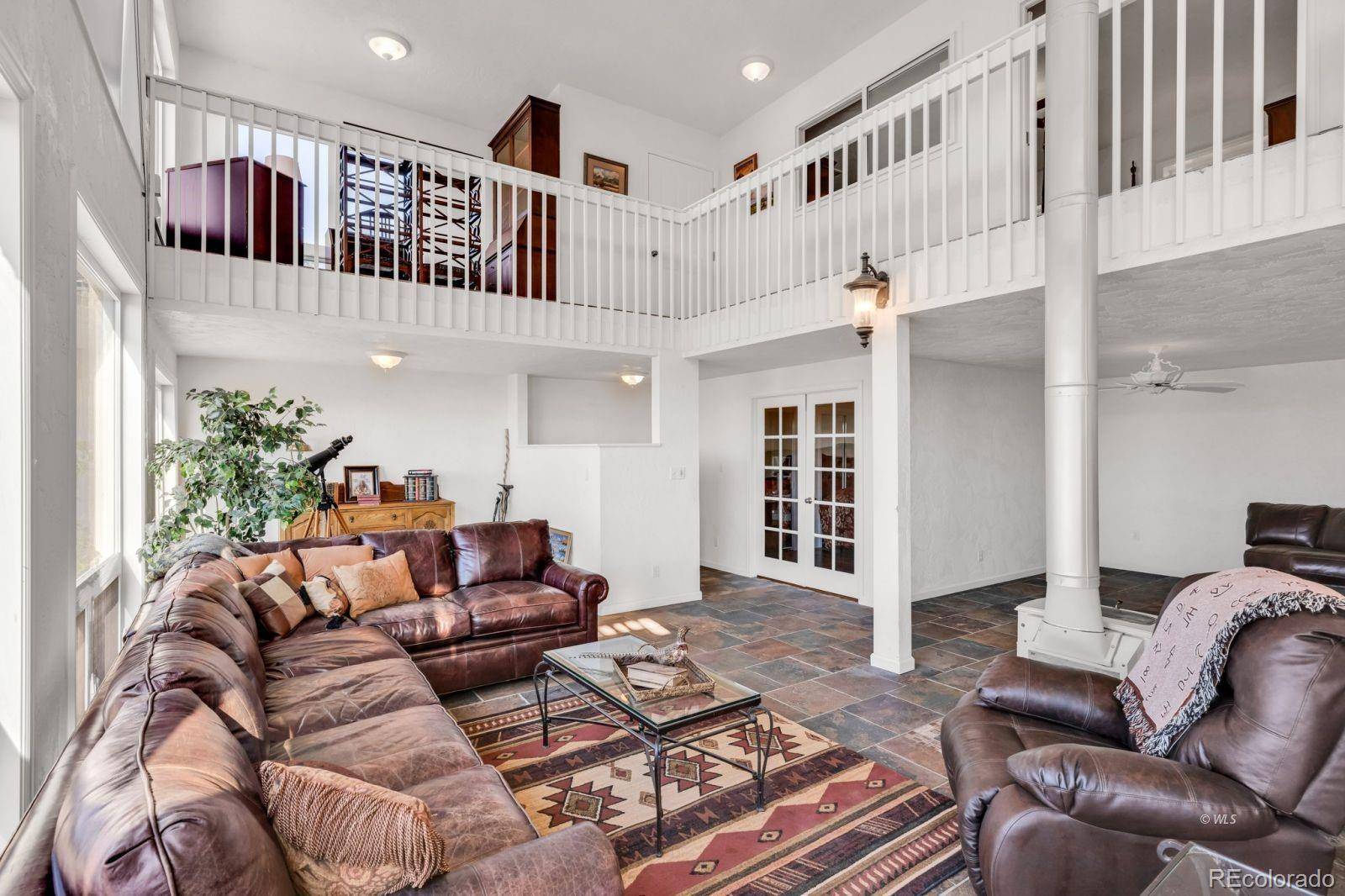 425 Edie LN, Westcliffe, CO 81252