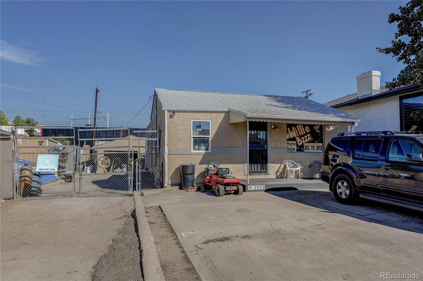 2053 W Hamilton PL, Sheridan, CO 80110