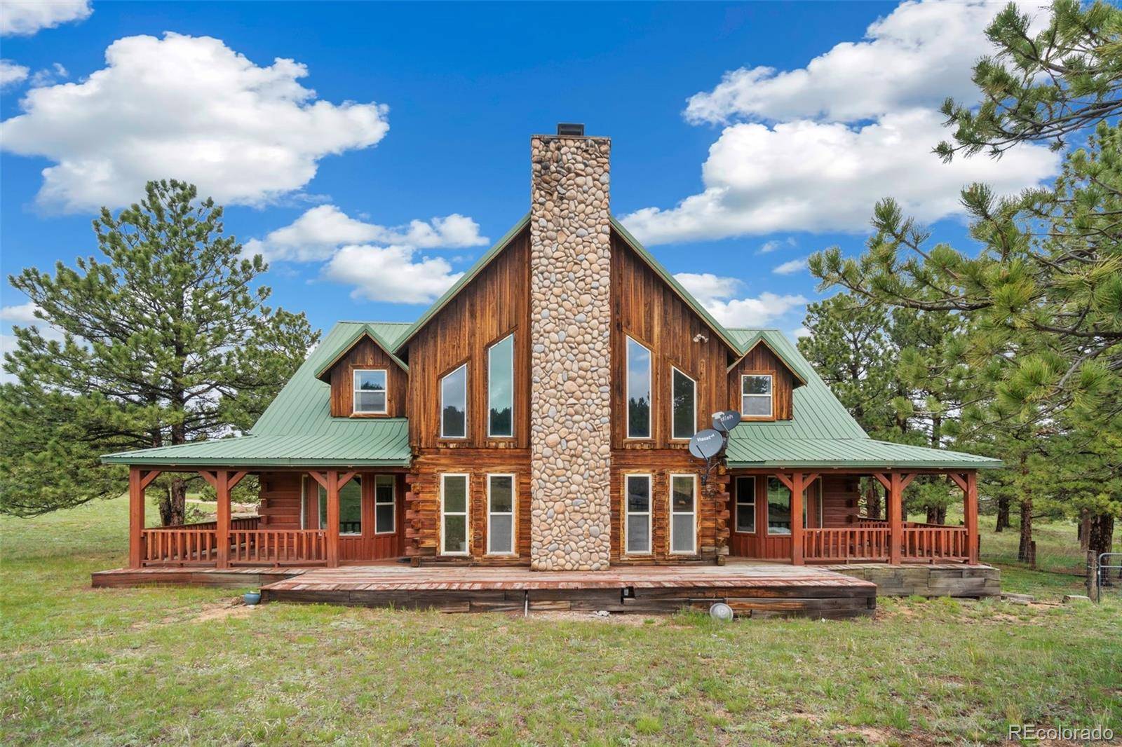 1084 Iron Mountain DR, Livermore, CO 80536