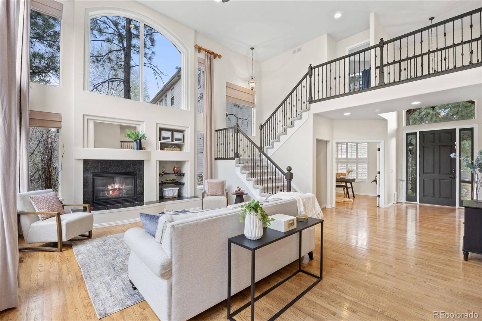 939 Greenway LN, Castle Pines, CO 80108