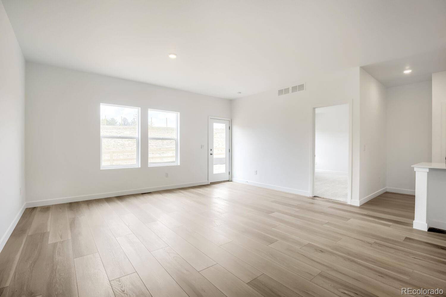 1790 Drumming DR, Windsor, CO 80550