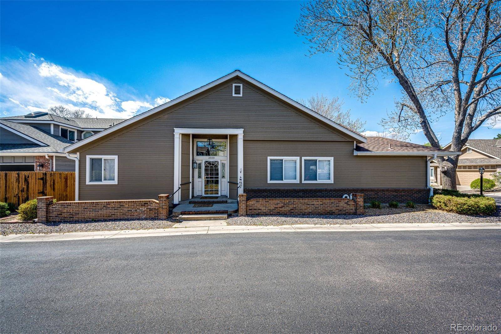 2550 S Iris ST, Lakewood, CO 80227