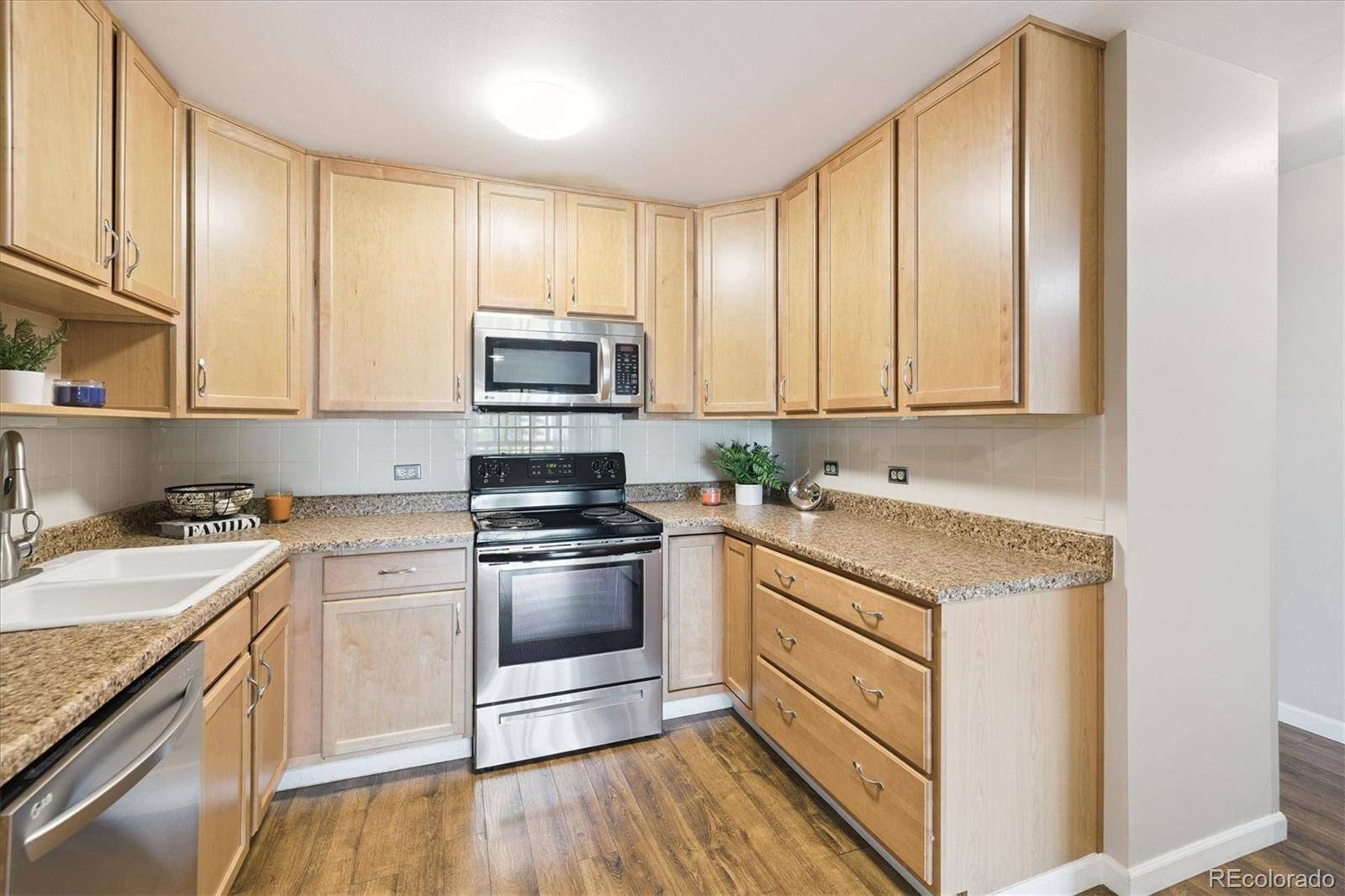 9155 E Center AVE #2D, Denver, CO 80247