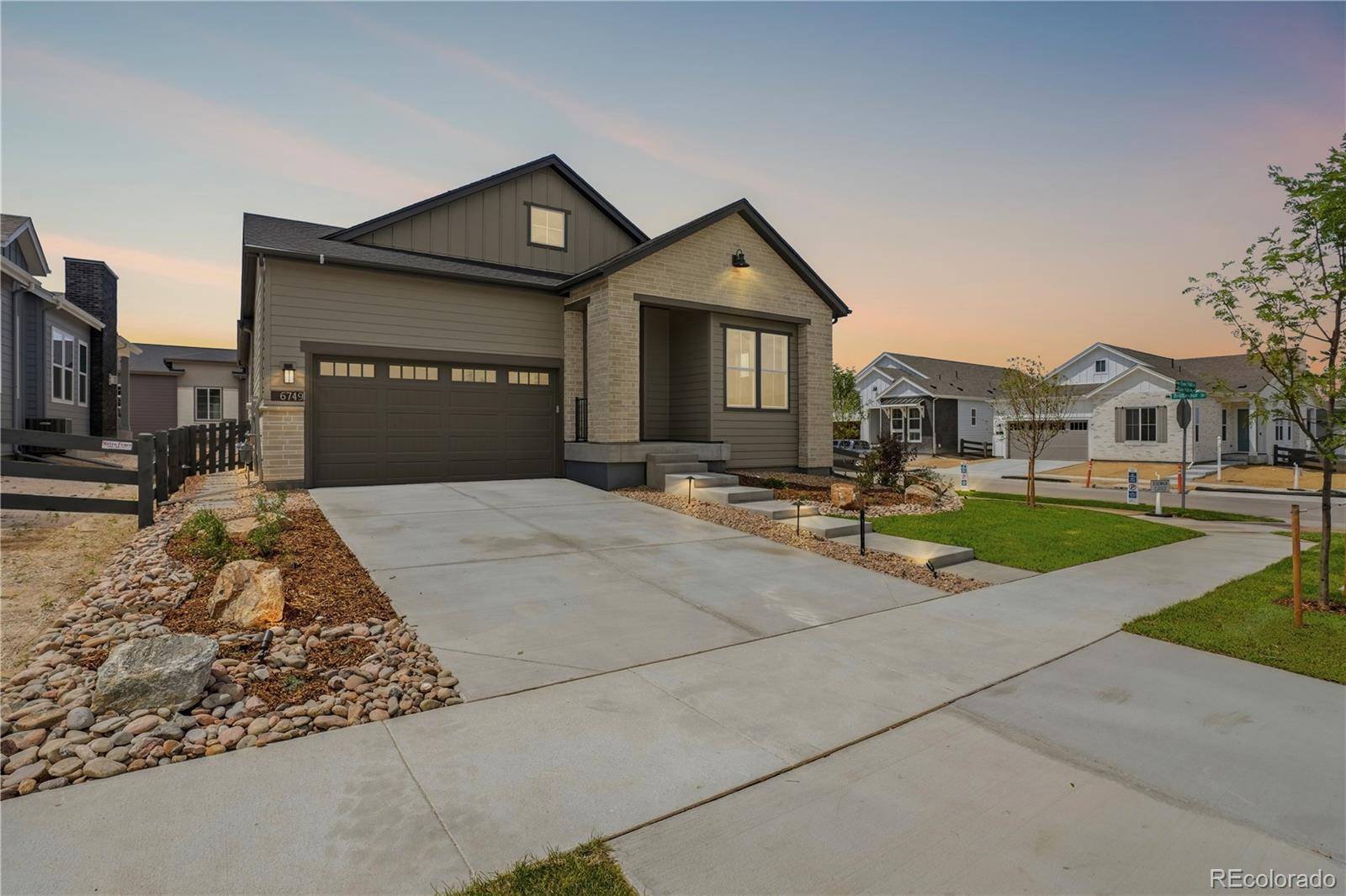 6749 Fawn Path LN, Castle Pines, CO 80108