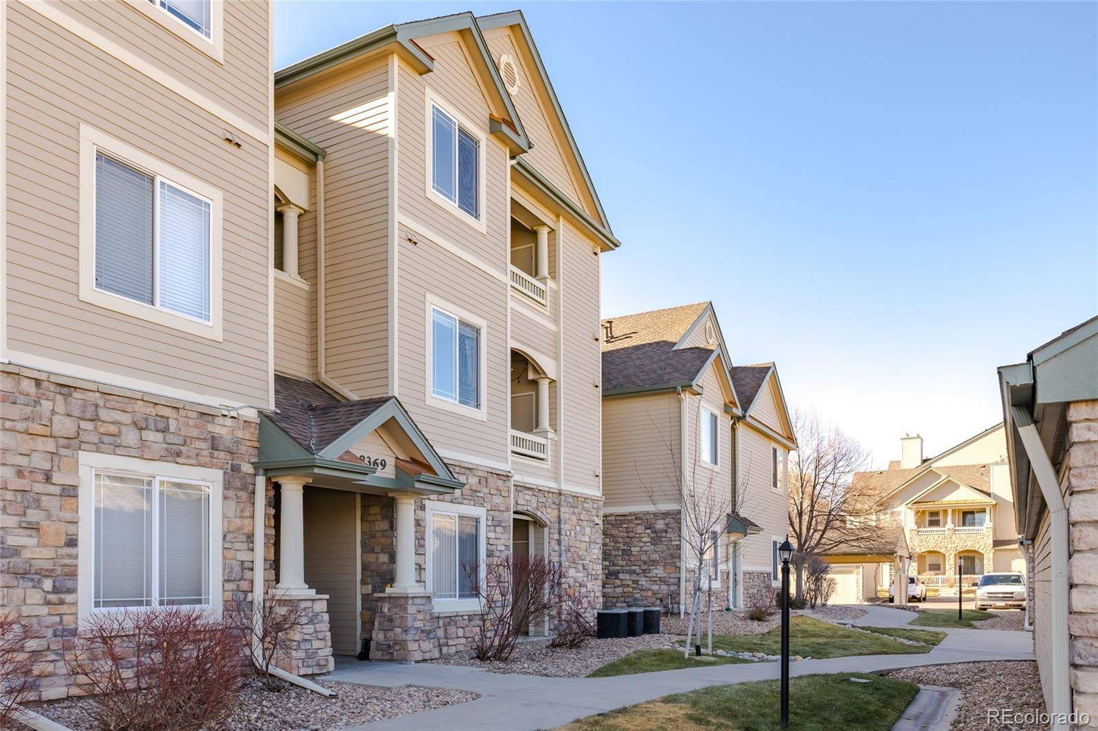 8369 S Independence CIR #105, Littleton, CO 80128