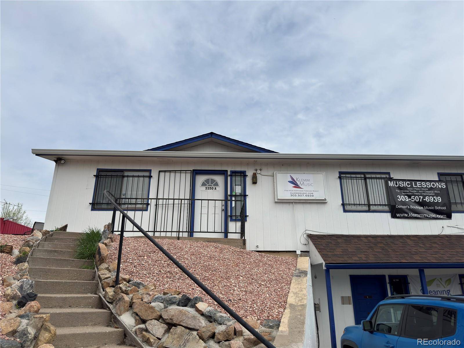 3350 S Knox CT #A, Englewood, CO 80110