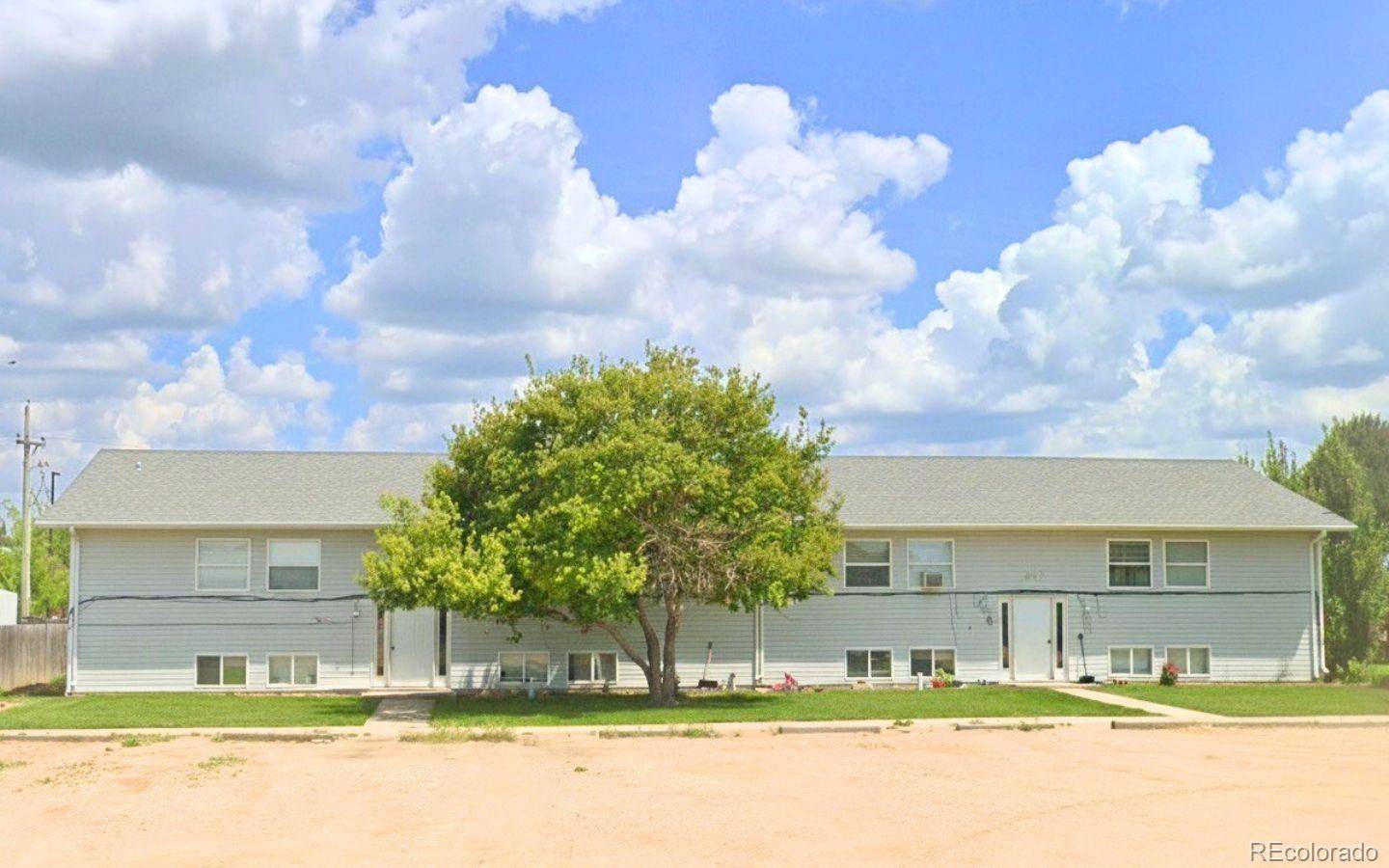 217-219 Applewood CT, Brush, CO 80723