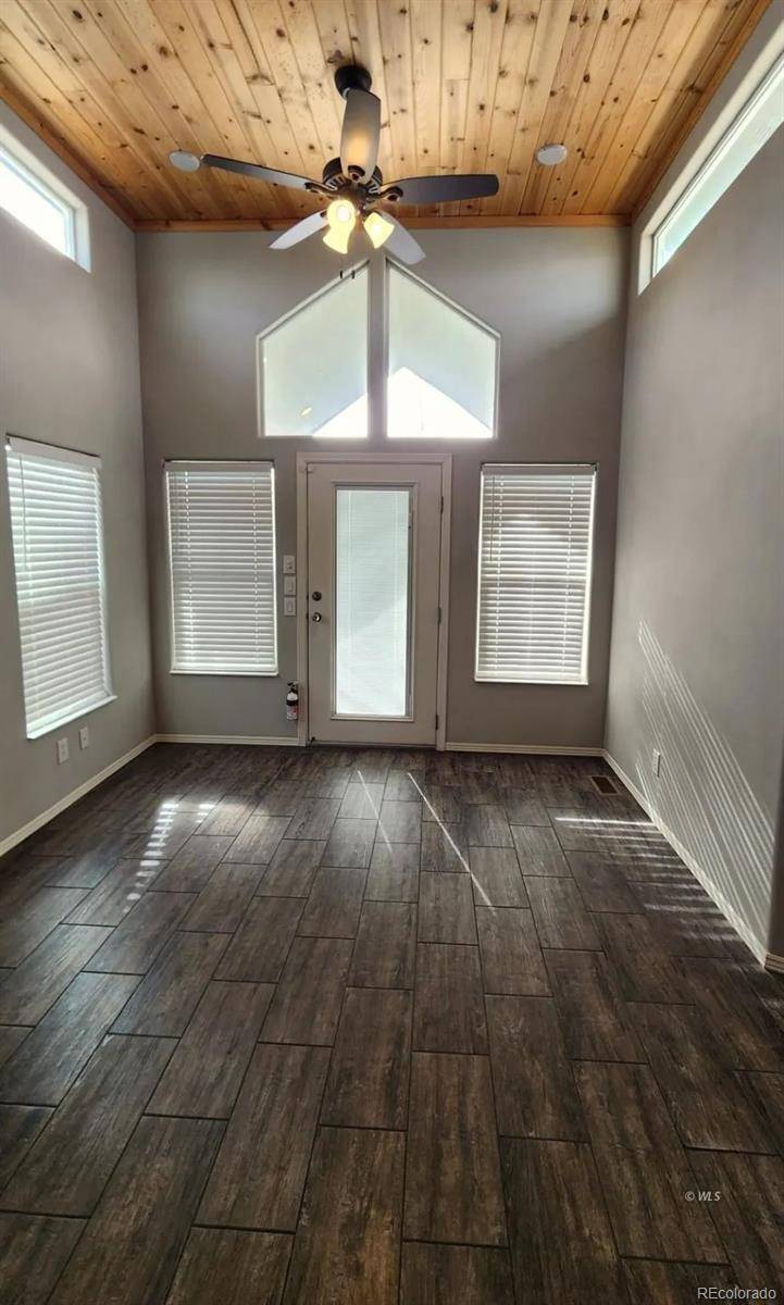 325 E Main ST, Silver Cliff, CO 81252