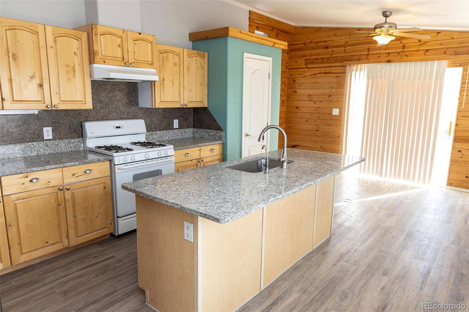 3211 Lane 2 North, Mosca, CO 81146