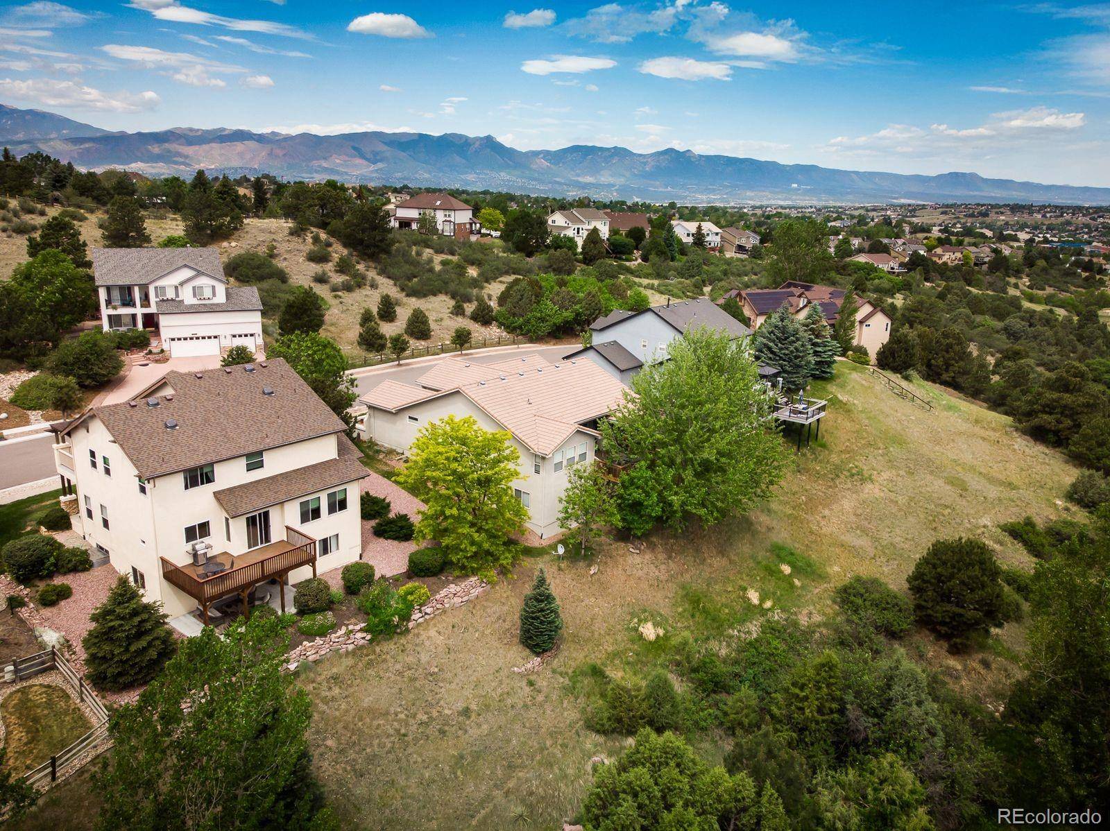 5655 Bridlespur Ridge PL, Colorado Springs, CO 80918