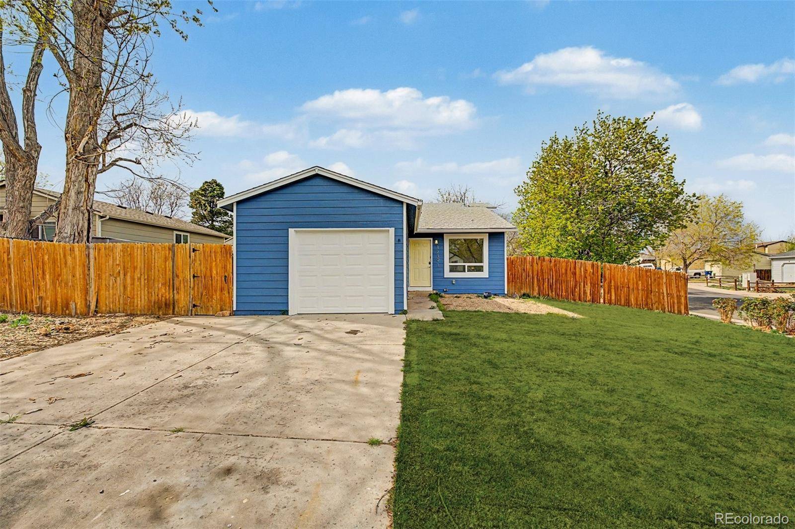 17391 E Layton DR, Aurora, CO 80015