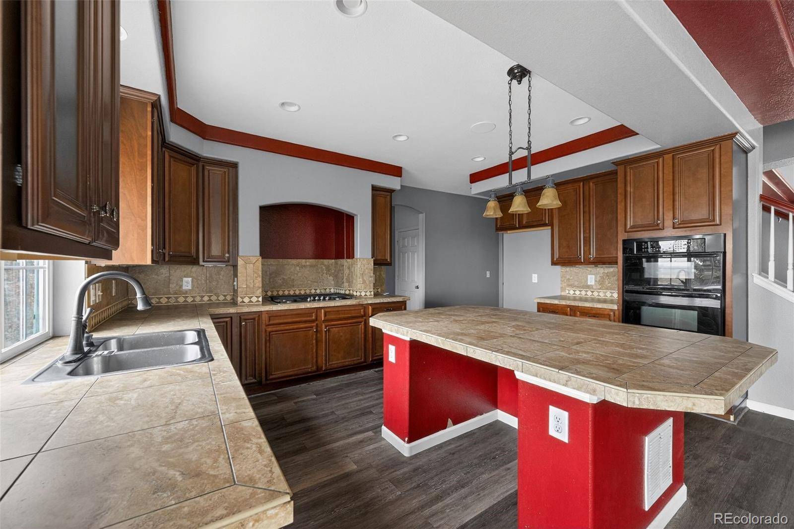5085 Ridgewood DR, Johnstown, CO 80534