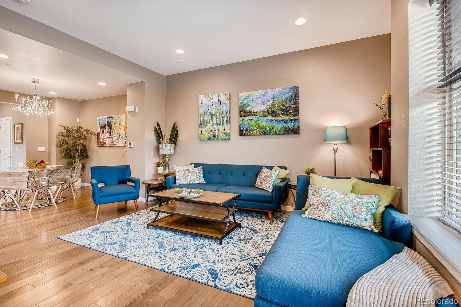 10068 Town Ridge LN, Lone Tree, CO 80124