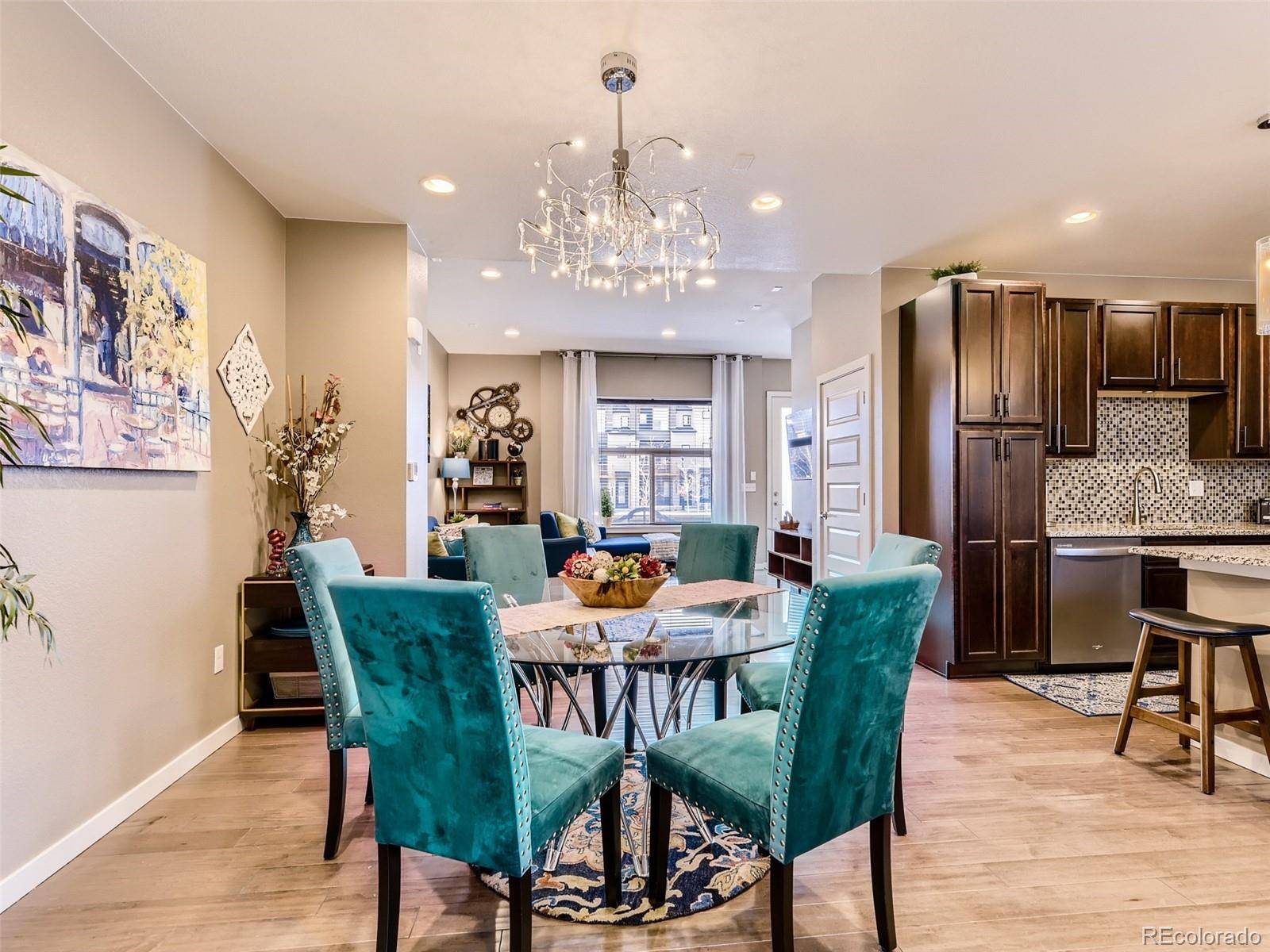 10068 Town Ridge LN, Lone Tree, CO 80124