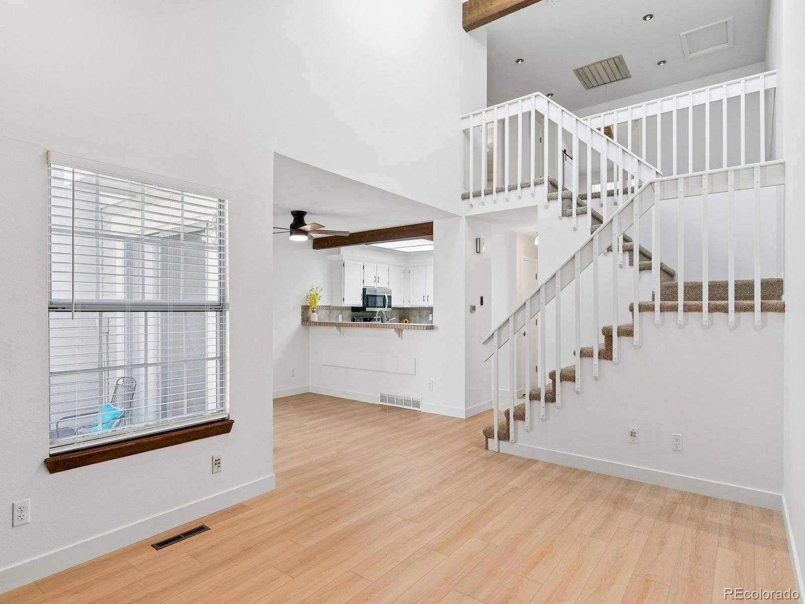 2885 W Long CIR #B, Littleton, CO 80120