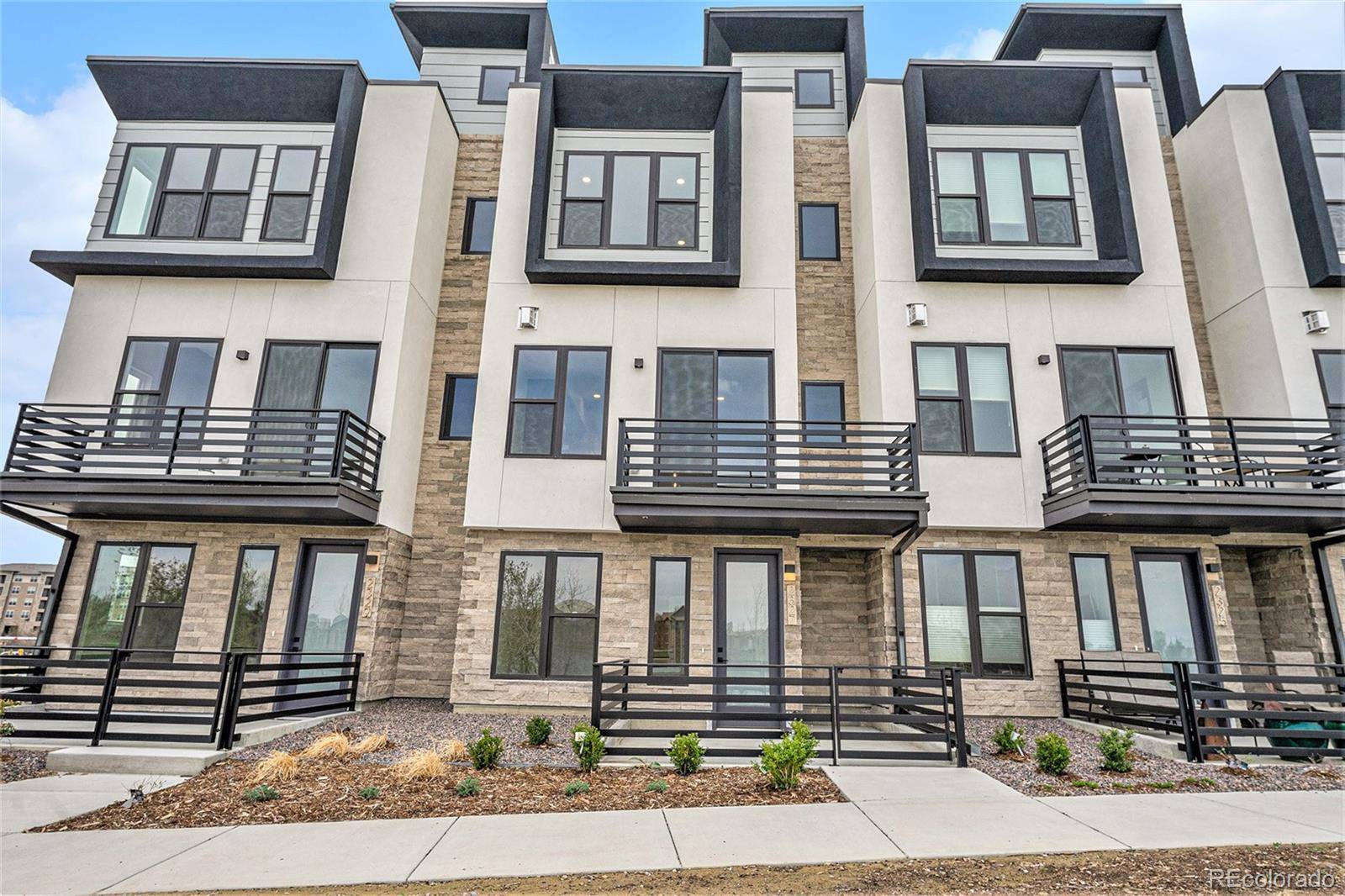 2327 Lakeshore LN, Superior, CO 80027