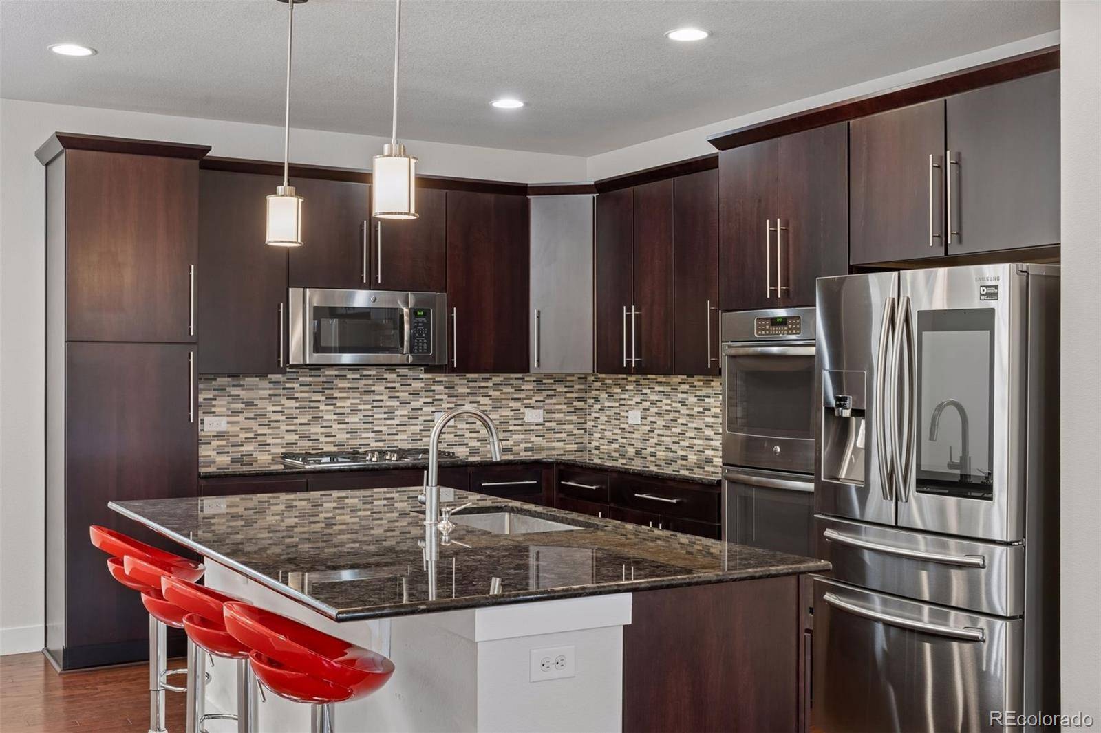 15613 E Broncos PL, Englewood, CO 80112
