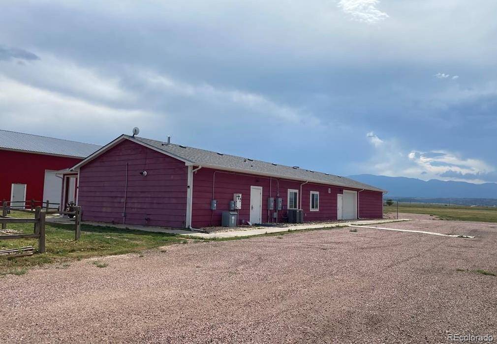 8648 Lake Davis Rd, Pueblo, CO 81005