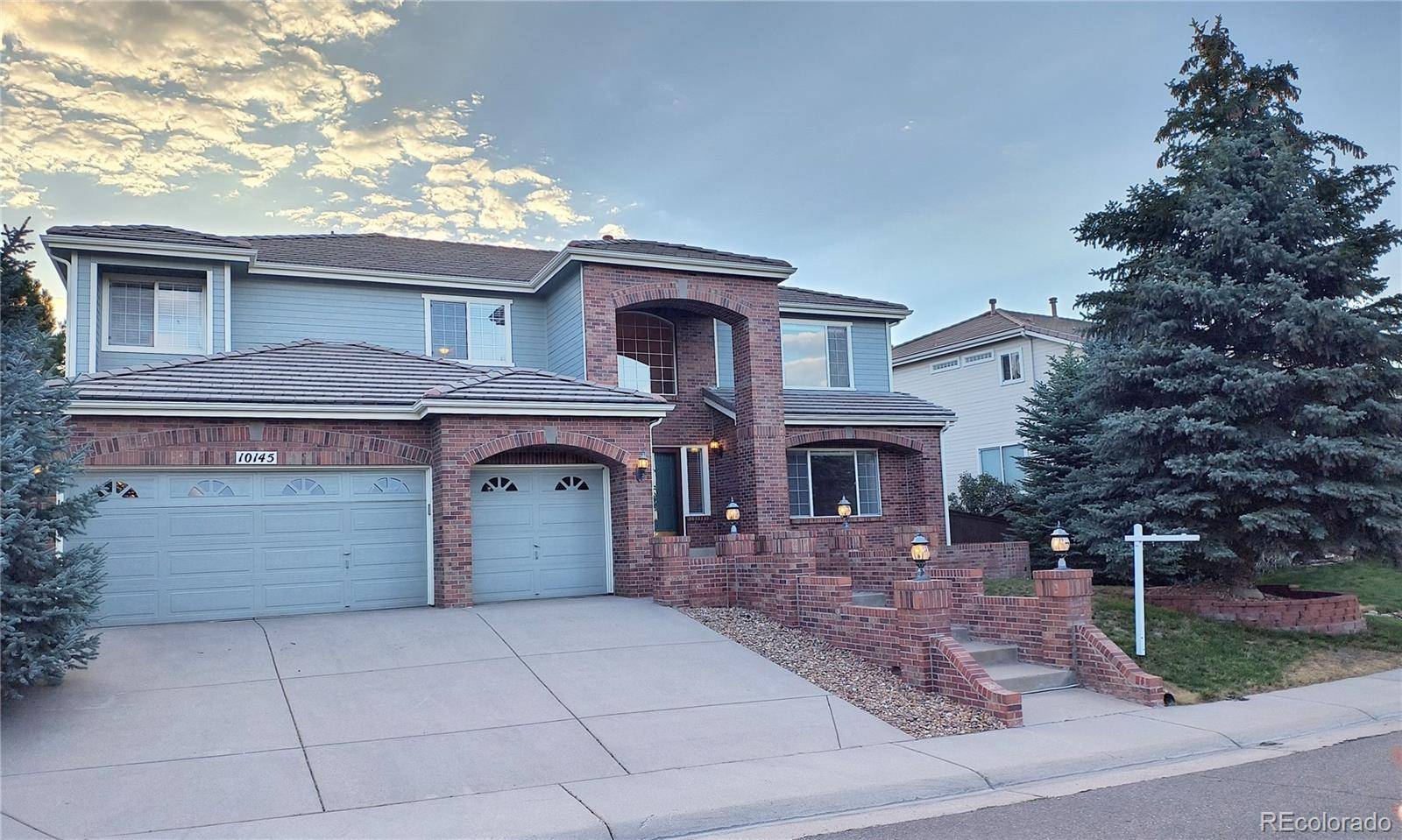 10145 Charissglen LN, Highlands Ranch, CO 80126