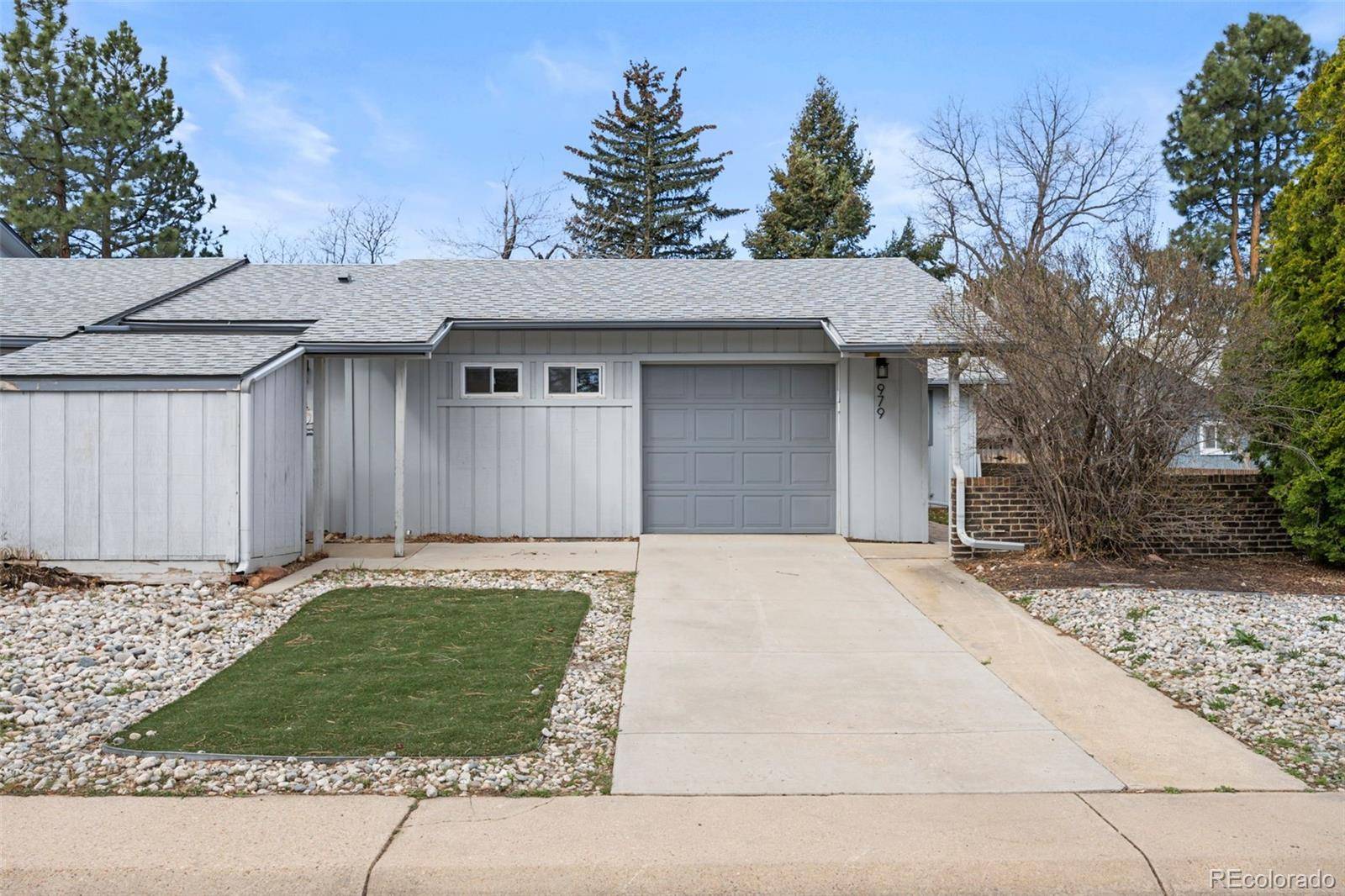 979 Roxwood LN, Boulder, CO 80303