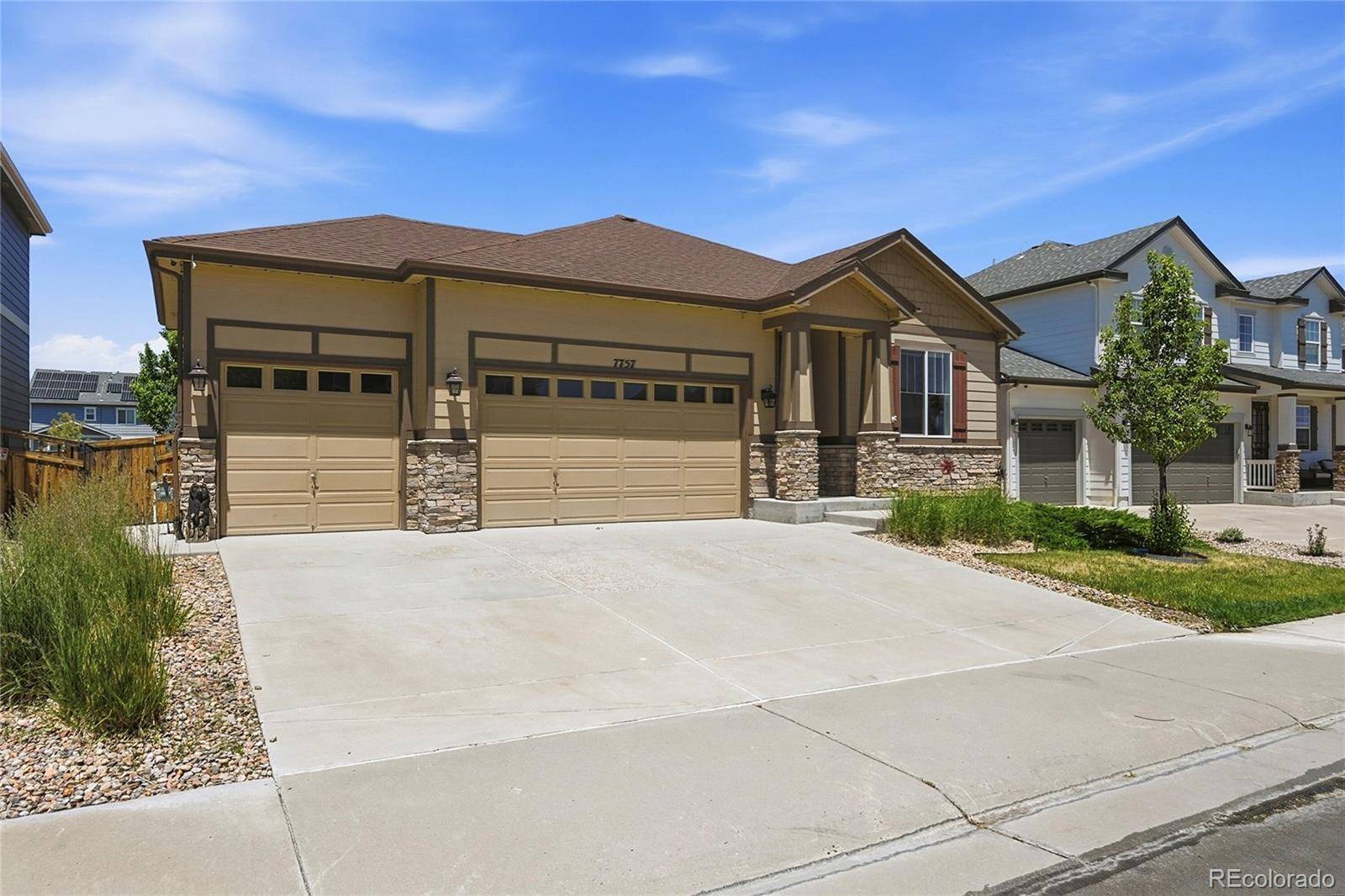 7757 Blue Water LN, Castle Rock, CO 80108