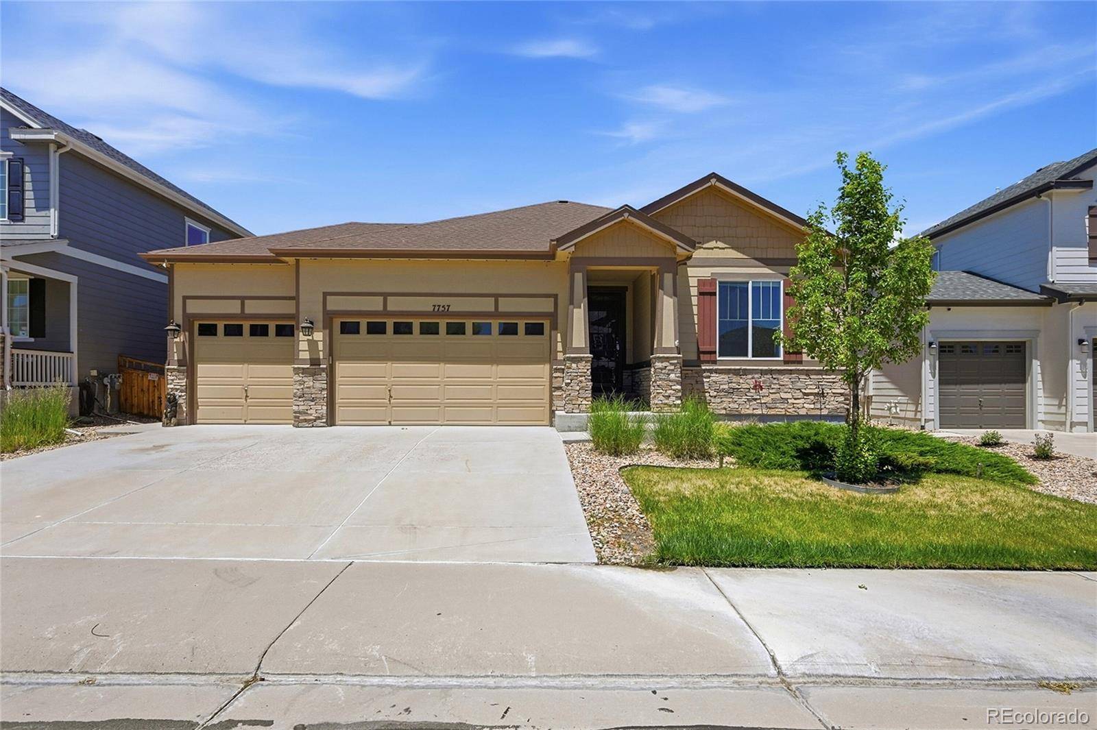 7757 Blue Water LN, Castle Rock, CO 80108