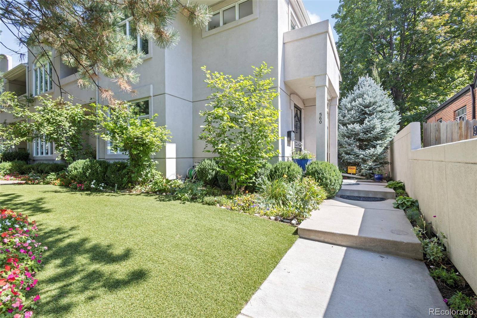 560 Josephine ST, Denver, CO 80206