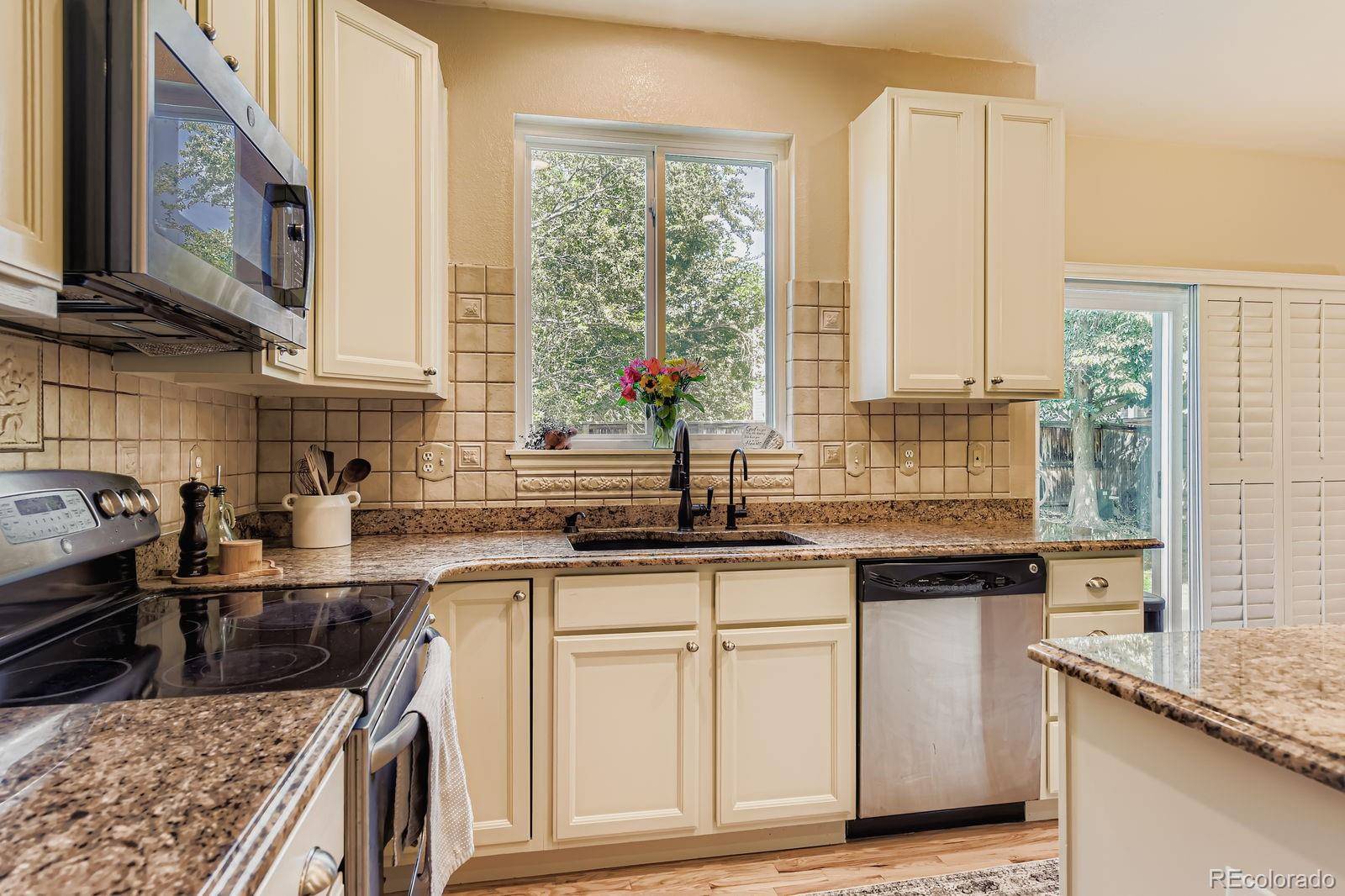 1807 Spring Water LN, Highlands Ranch, CO 80129