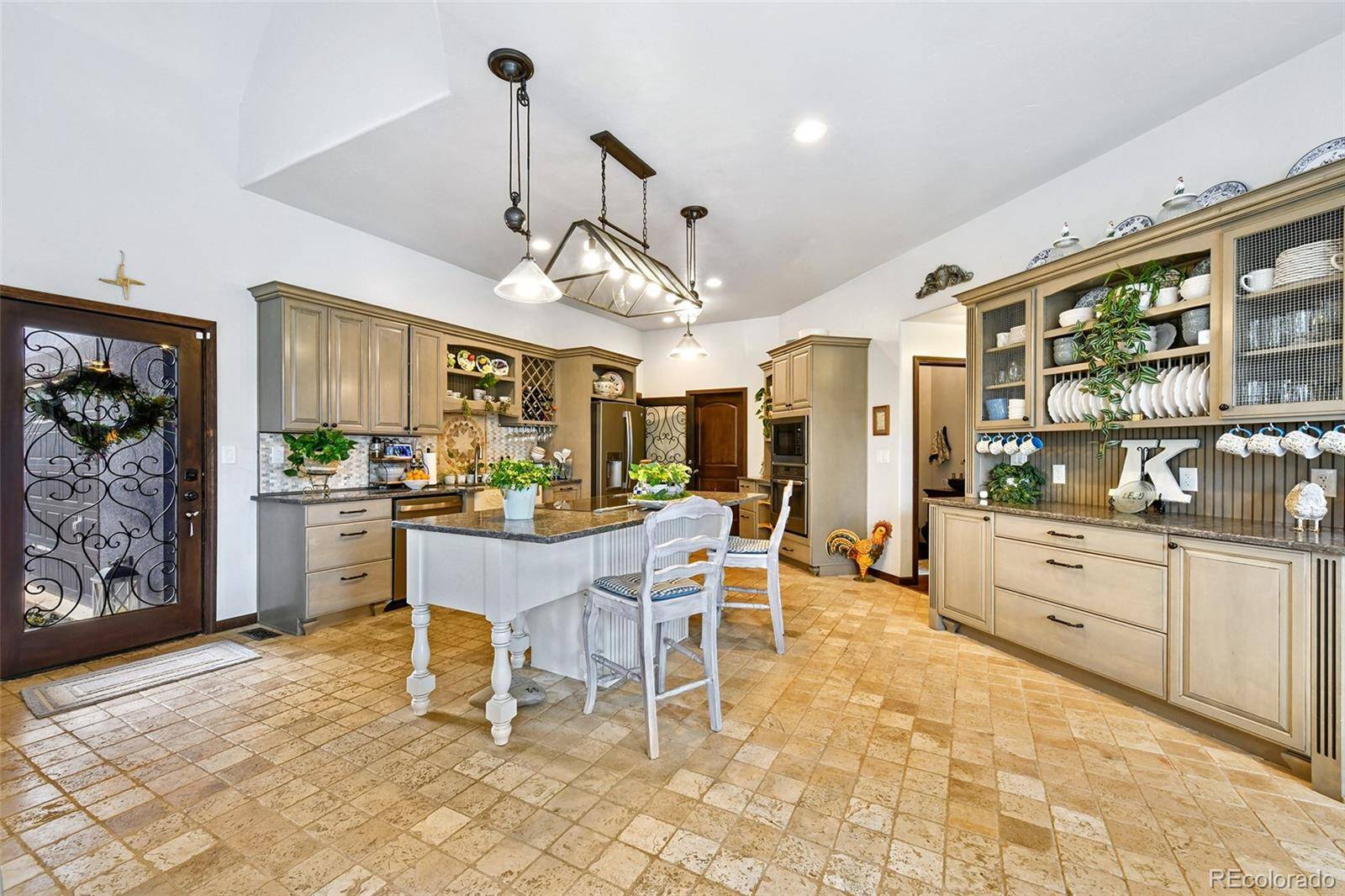 549 Mohawk HTS, Florissant, CO 80816