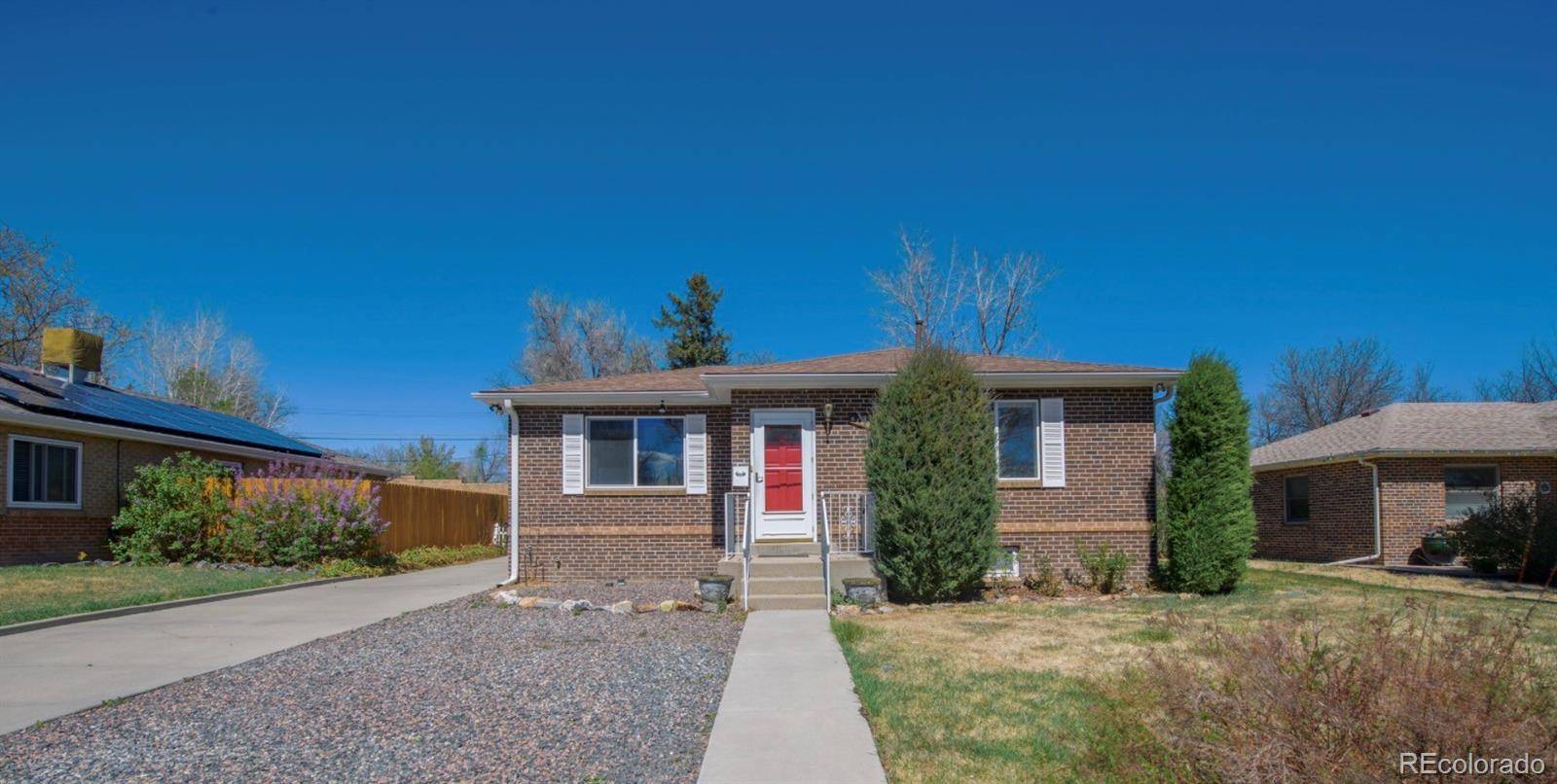 8165 W 17th AVE, Lakewood, CO 80214
