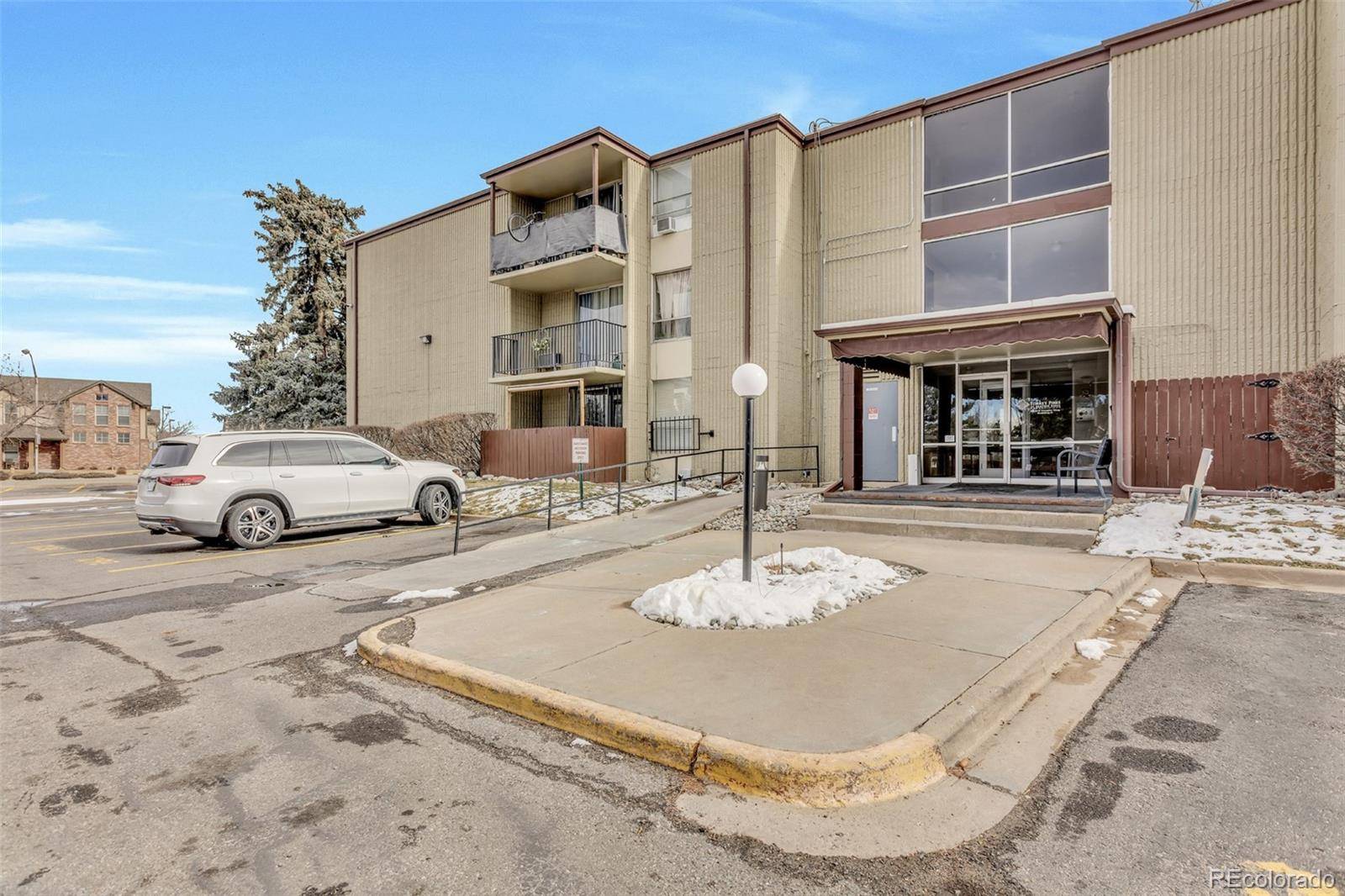 2231 S Vaughn WAY #315B, Aurora, CO 80014