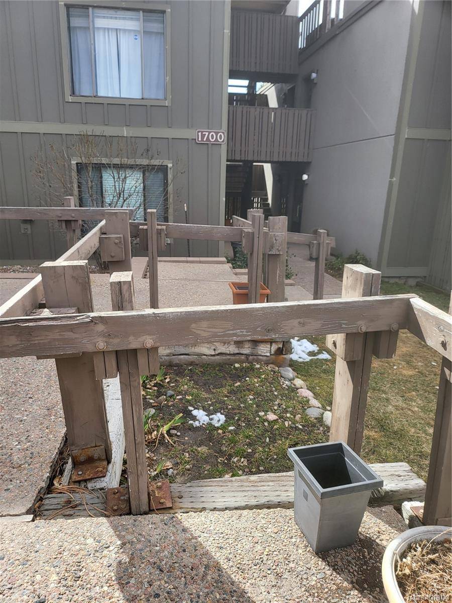 2525 S Dayton WAY #1705, Denver, CO 80231