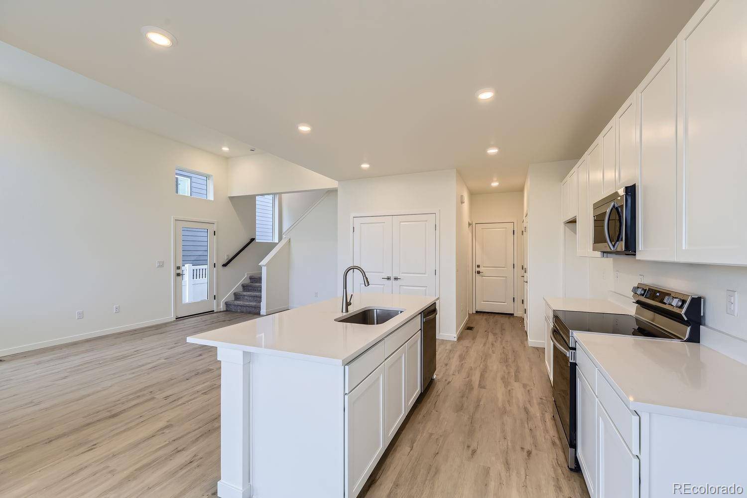 1232 S Algonquian ST, Aurora, CO 80018