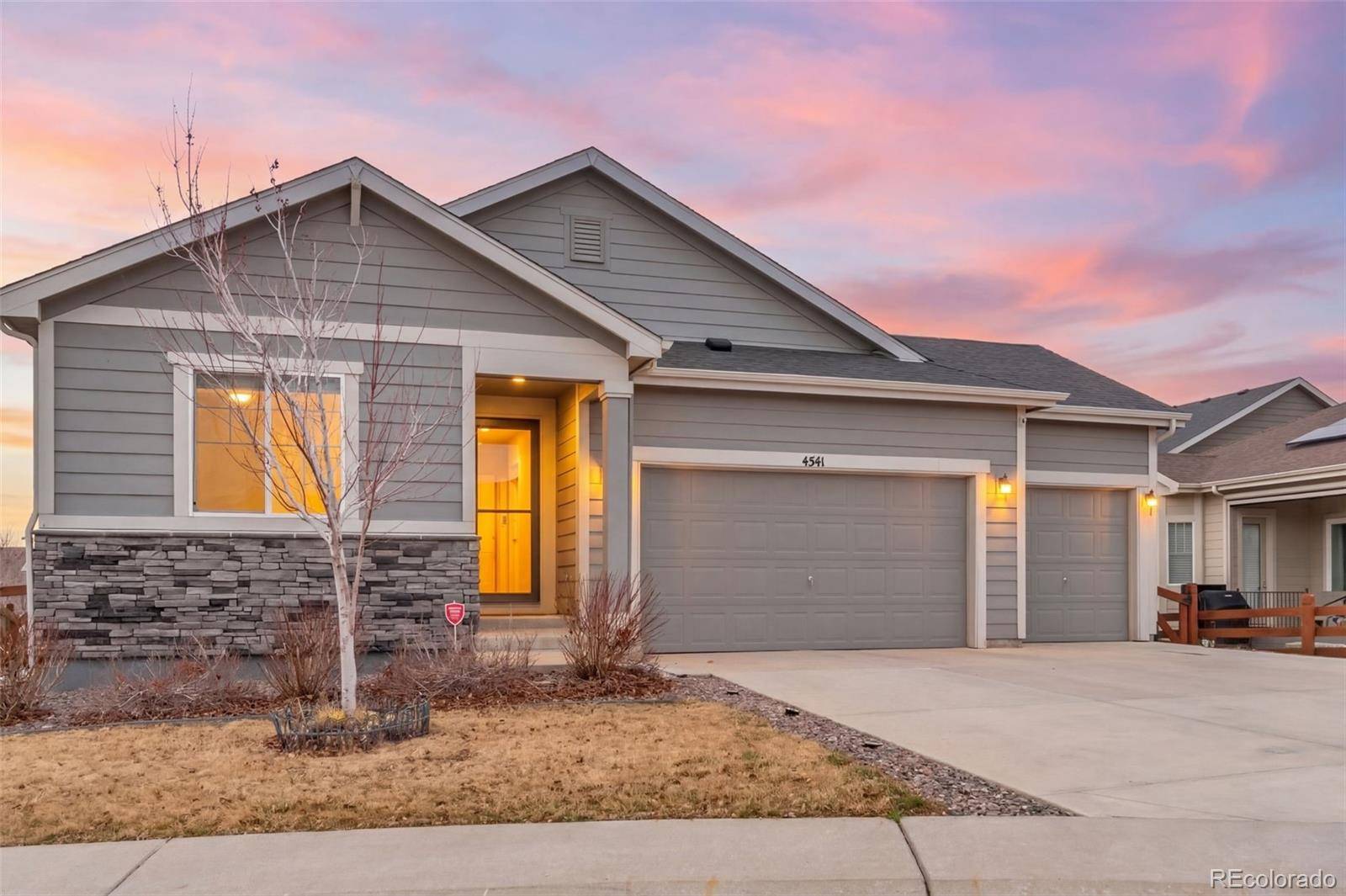4541 S Valdai WAY, Aurora, CO 80015