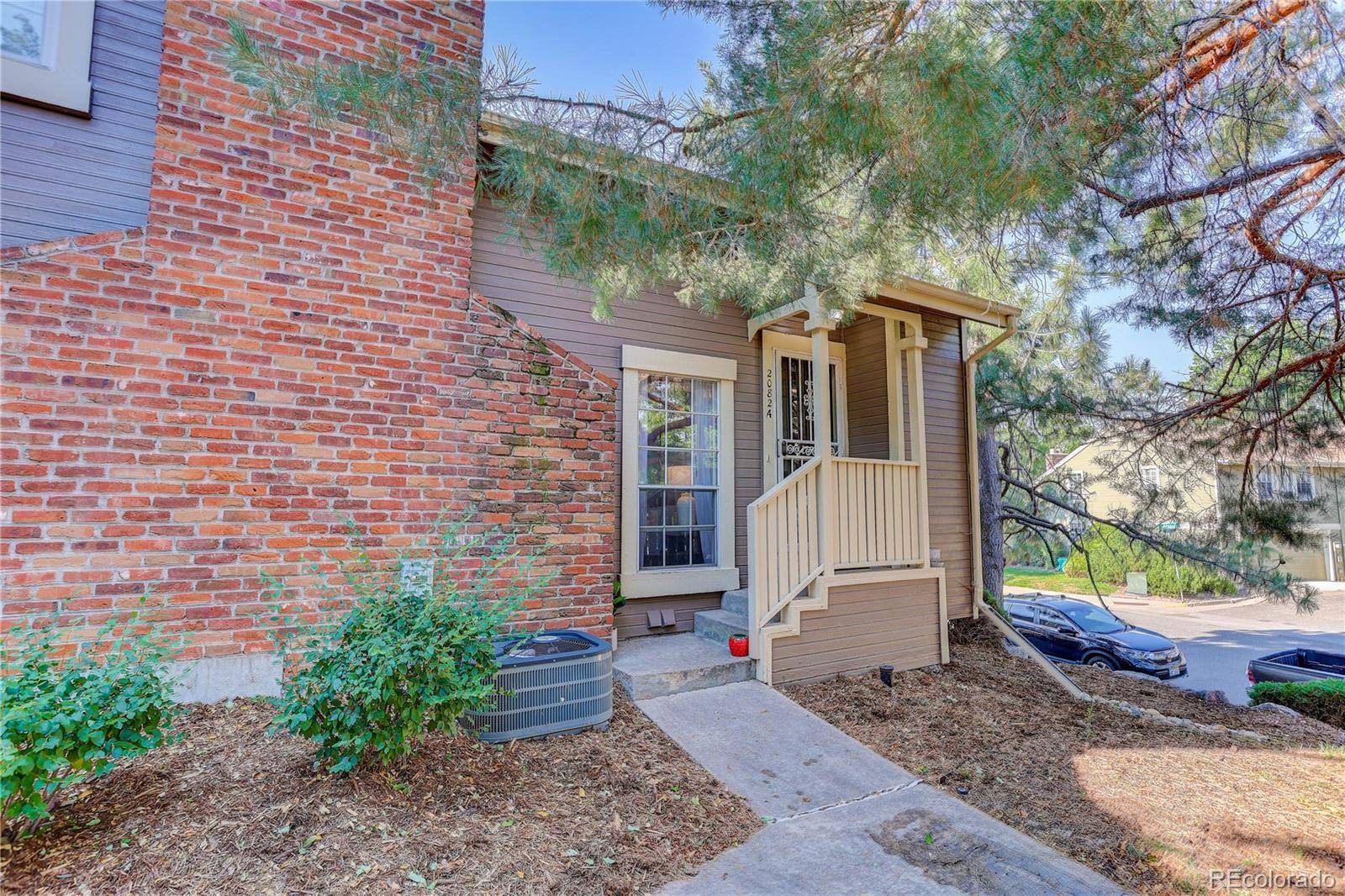 2082 S Helena ST #A, Aurora, CO 80013