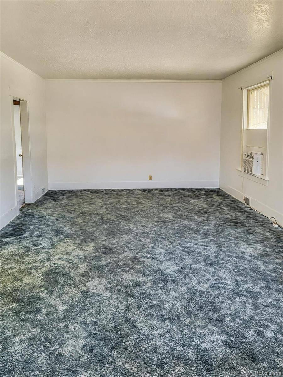 113 E 3rd ST, La Junta, CO 81050