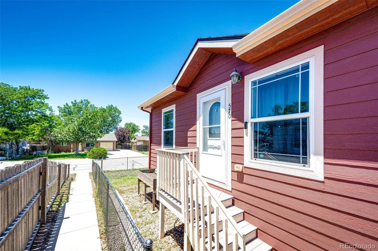 570 4th ST, Bennett, CO 80102