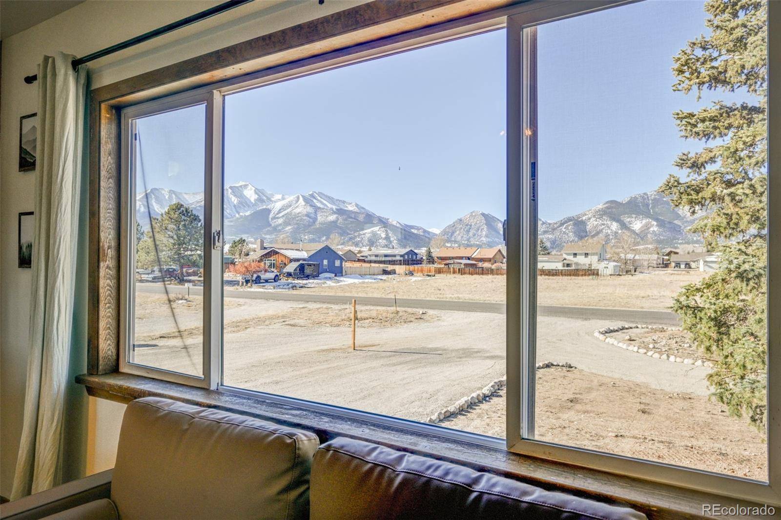 125 Raymond Lee DR, Buena Vista, CO 81211