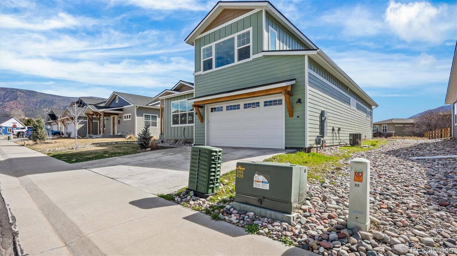 31 Mt Yale CT, New Castle, CO 81647