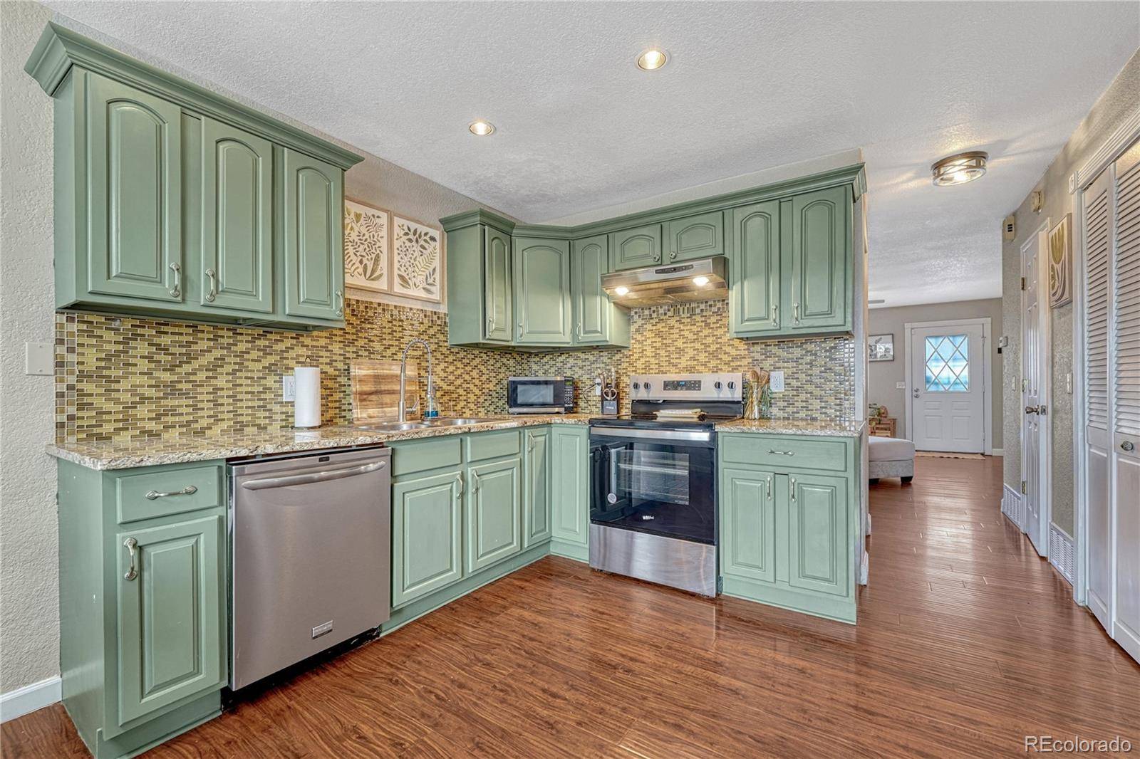 1662 S Idalia CIR #J, Aurora, CO 80017