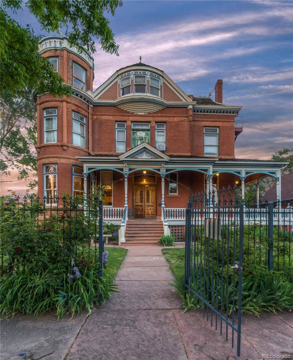 2555 W 37th AVE, Denver, CO 80211