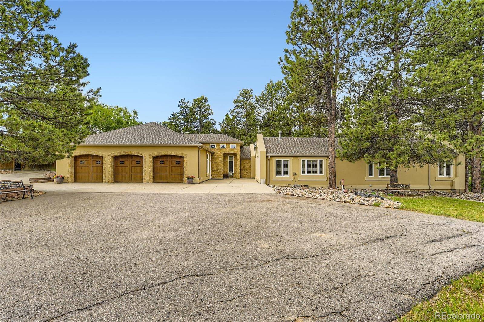 11274 E Manitou RD, Franktown, CO 80116