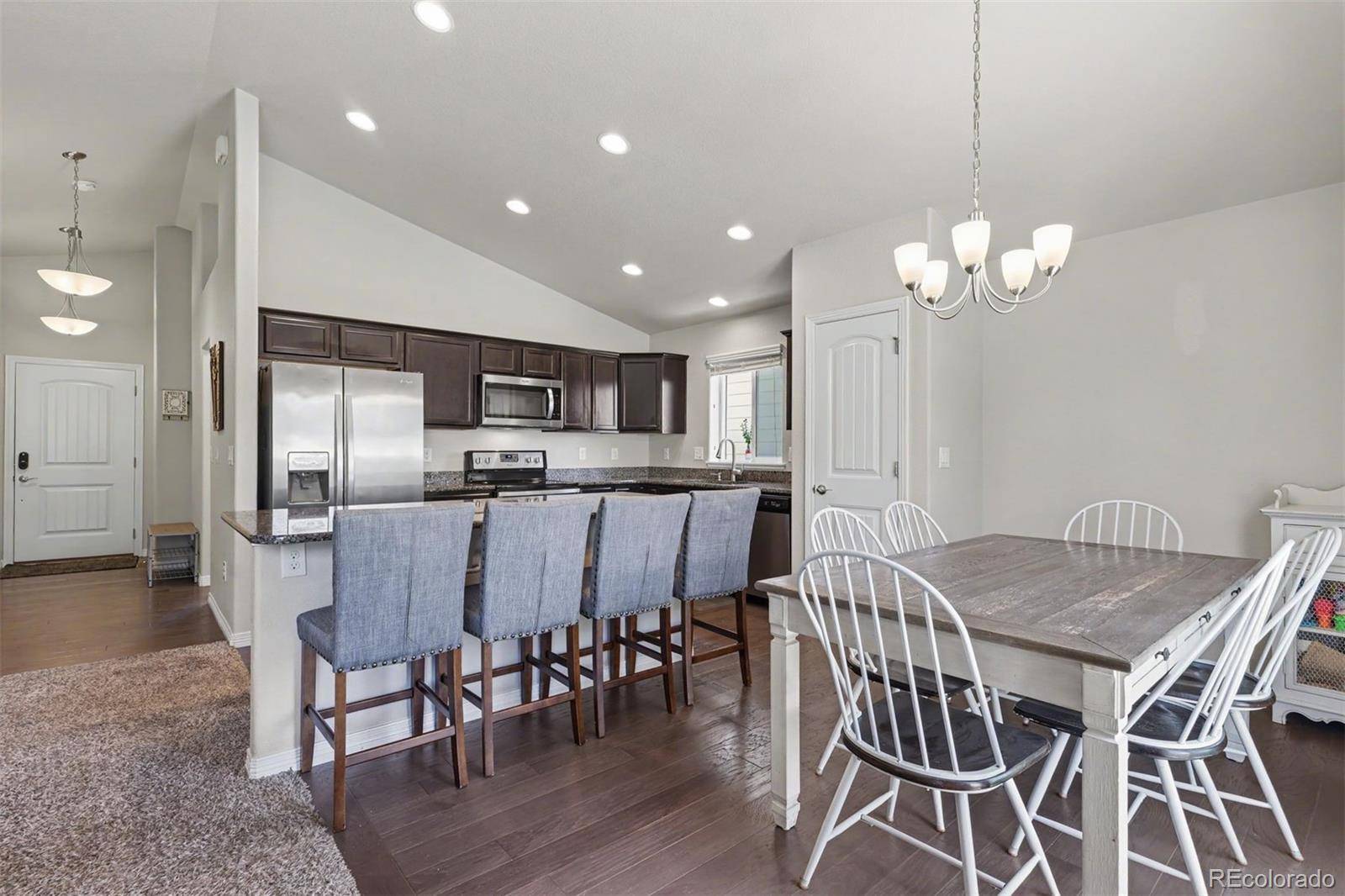 6414 Mountain Dale DR, Colorado Springs, CO 80927