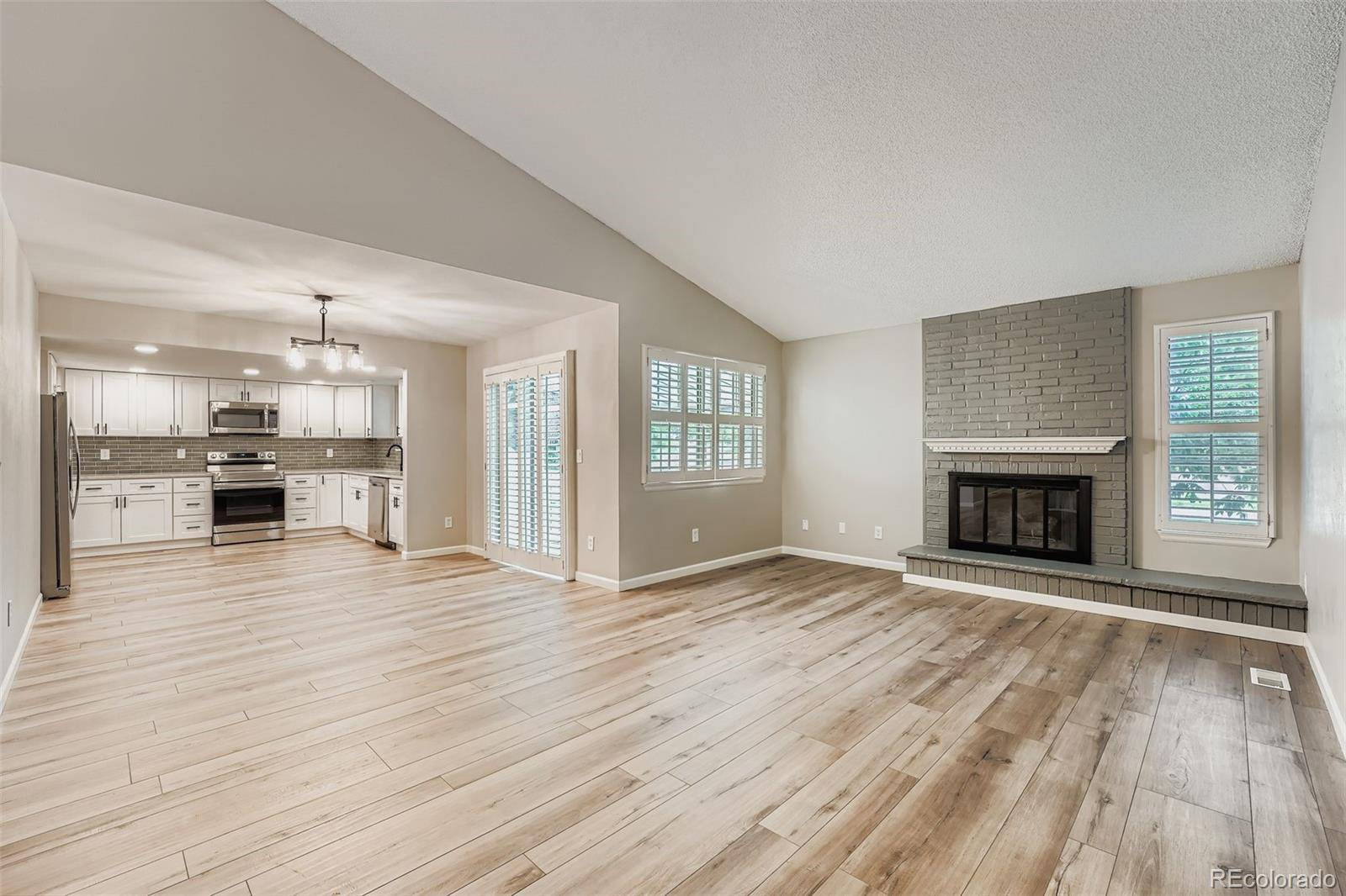 2800 S Heather Gardens WAY #B, Aurora, CO 80014