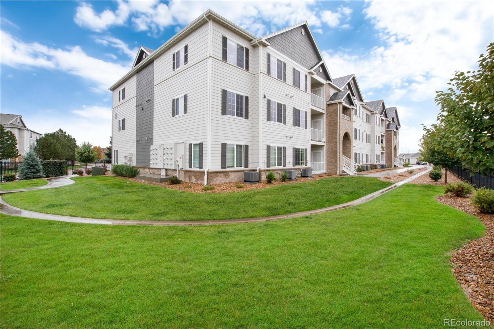 15700 E Jamison DR #8-305, Englewood, CO 80112