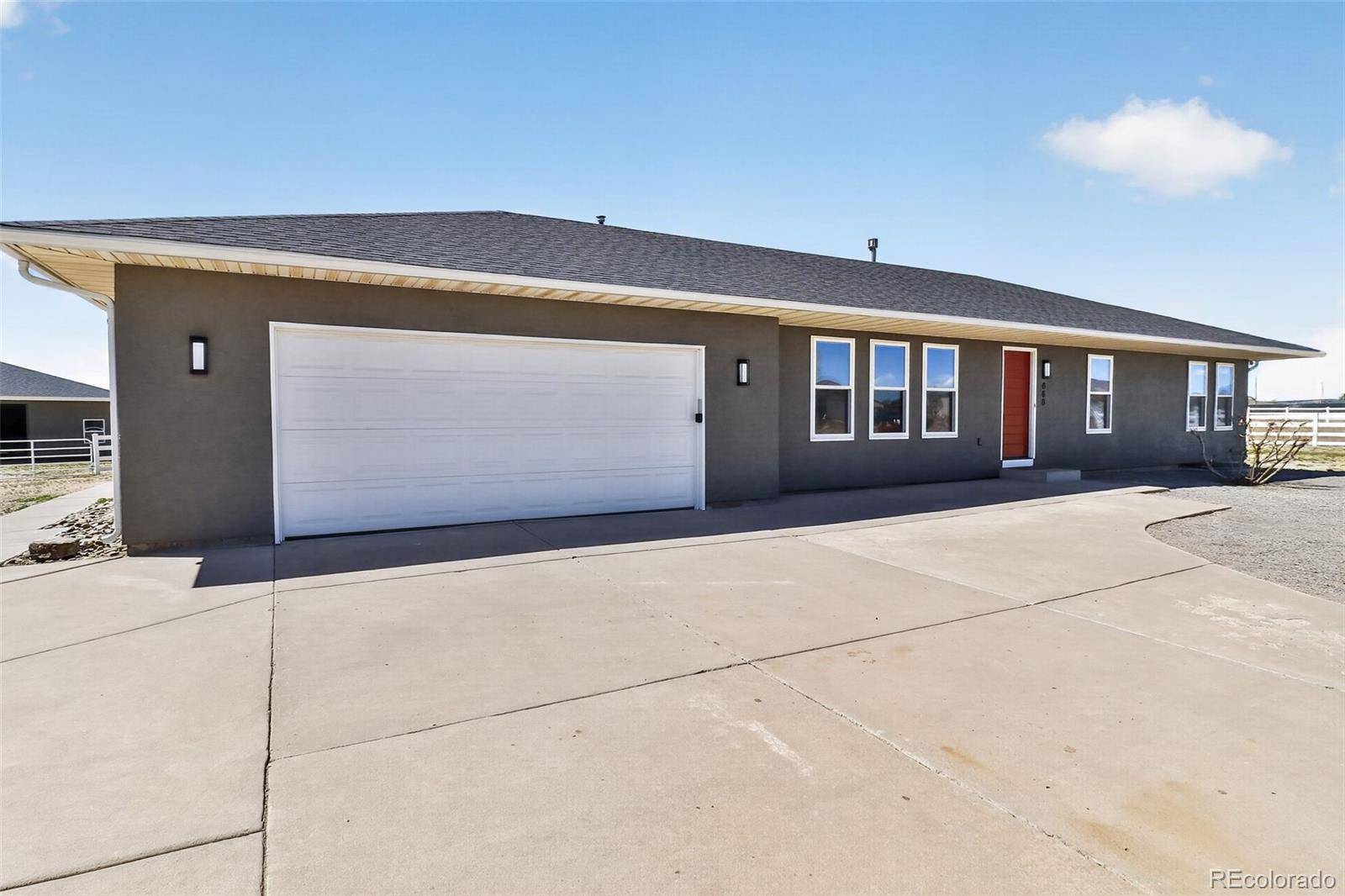 668 E Milt DR, Pueblo, CO 81007
